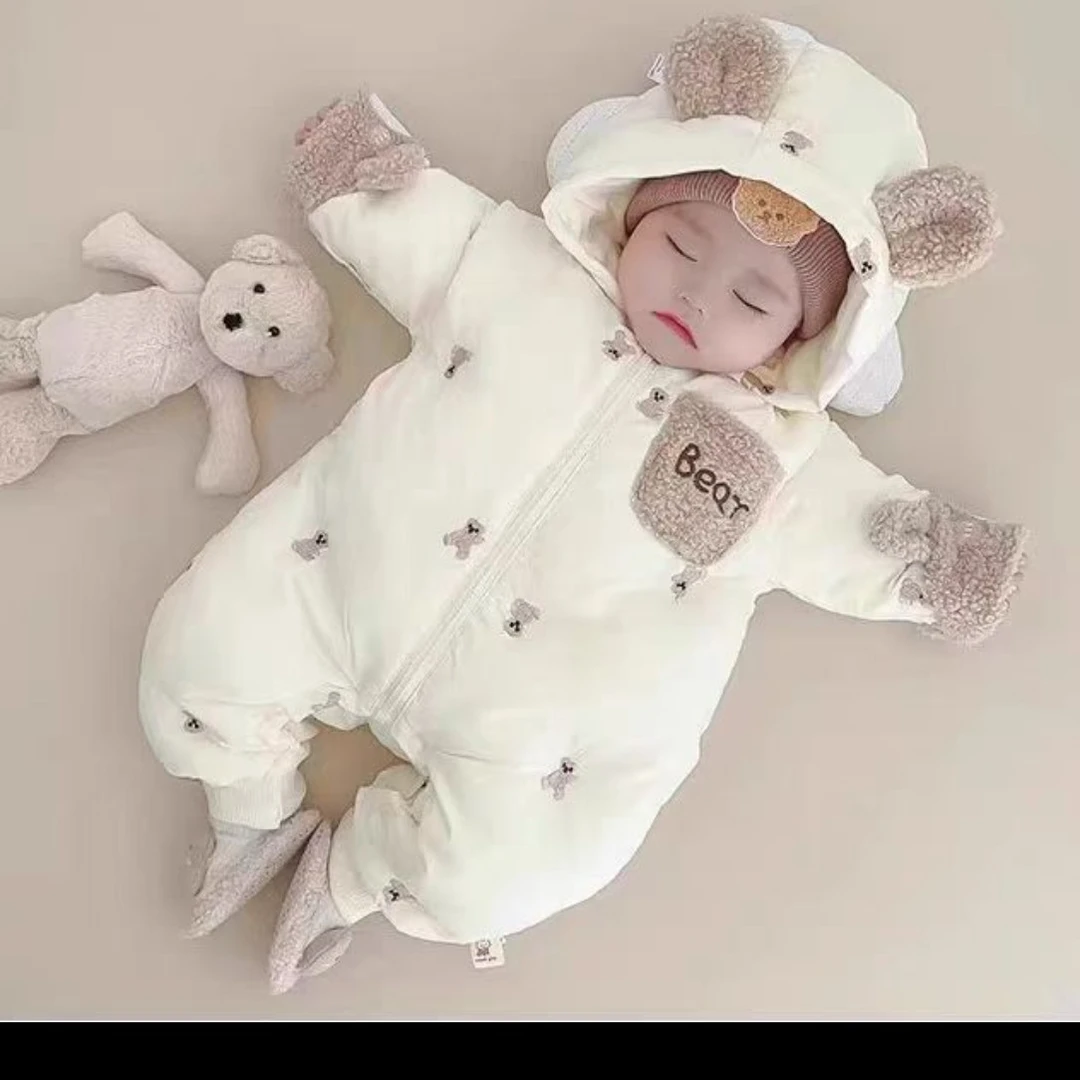 长爬款极简风通用女冬季爬服哈衣新生婴连体衣秋冬