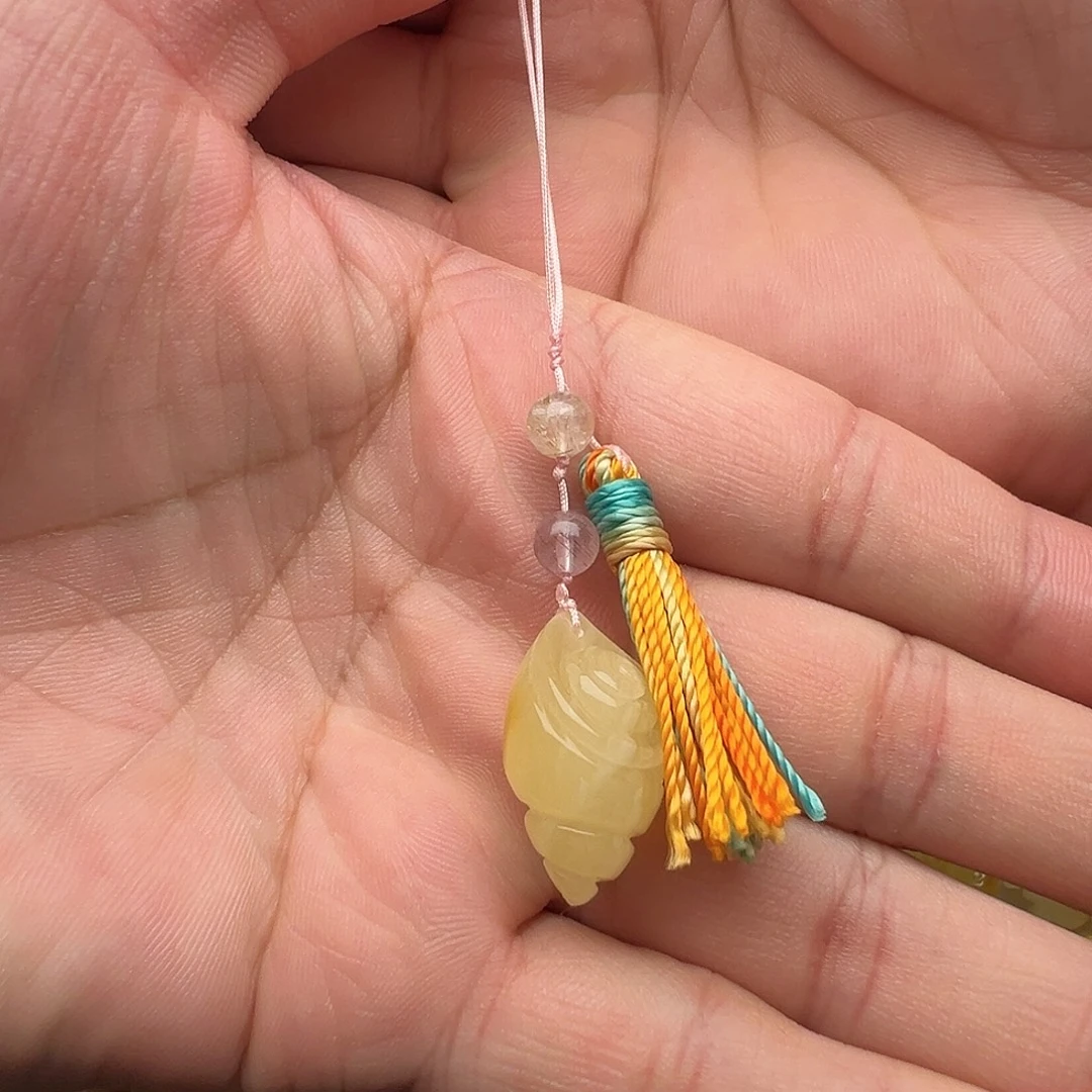 蜜蜡未镶嵌颈饰海螺流苏手机挂