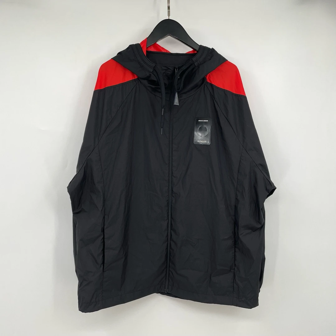 99新 MONCLER 胸前胶标logo冲锋夹克 1 P