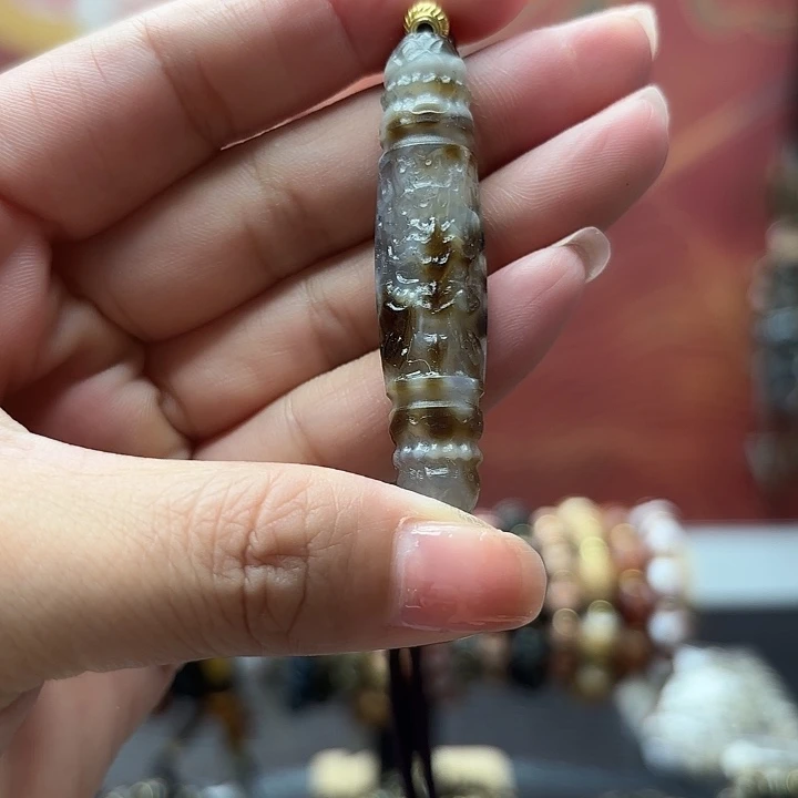 合金颈饰玛瑙/玉髓