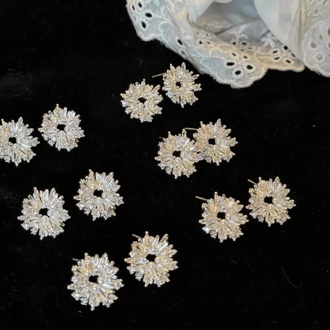 合金耳饰 银色法式！白色女几何日韩耳钉奢华时尚超闪耳饰镶钻