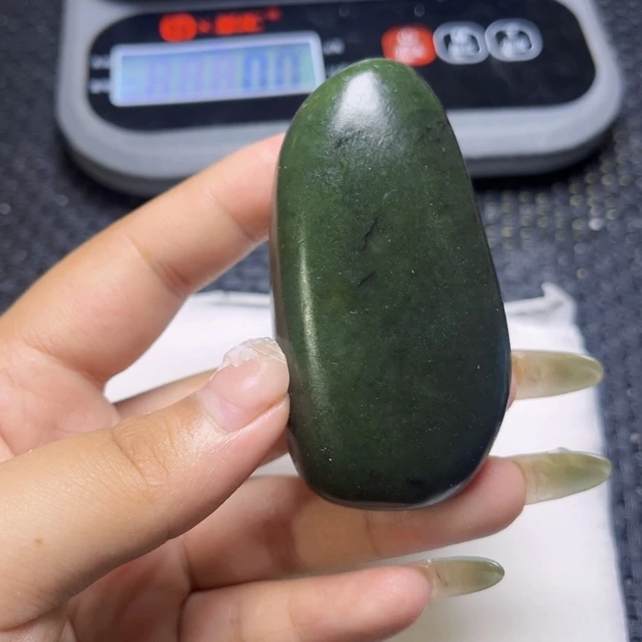 未镶嵌和田玉珠宝奇石