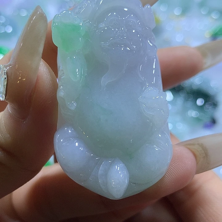 翡翠未镶嵌颈饰天然翡翠A货吊坠