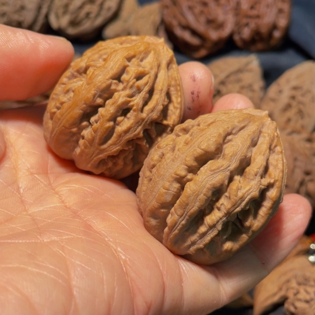 【闪购商品】吊坠文玩核桃用****来东北楸子31