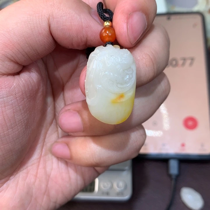 和田玉颈饰未镶嵌三**骑