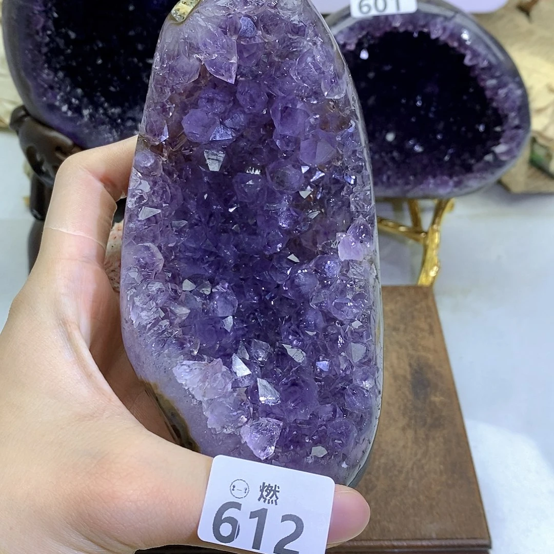 紫晶大型摆件（非配饰）未镶嵌