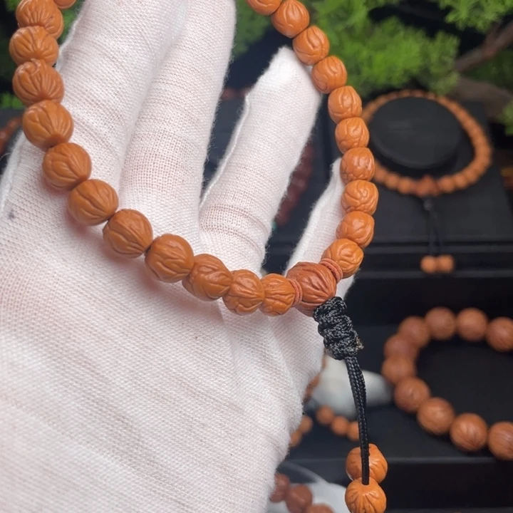 5***8桃核吊坠精品手持