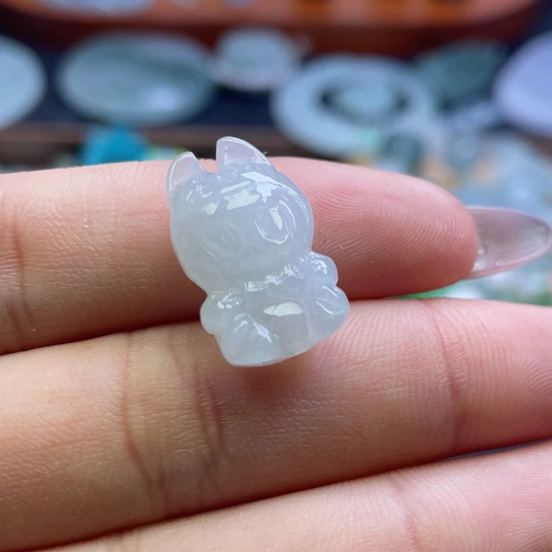 颈饰未镶嵌翡翠翡翠（通孔）