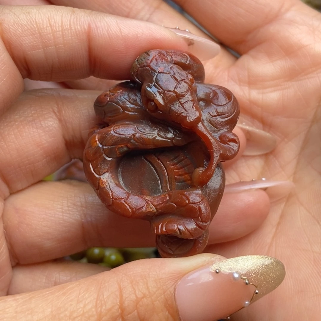 玛瑙/玉髓颈饰未镶嵌战国红