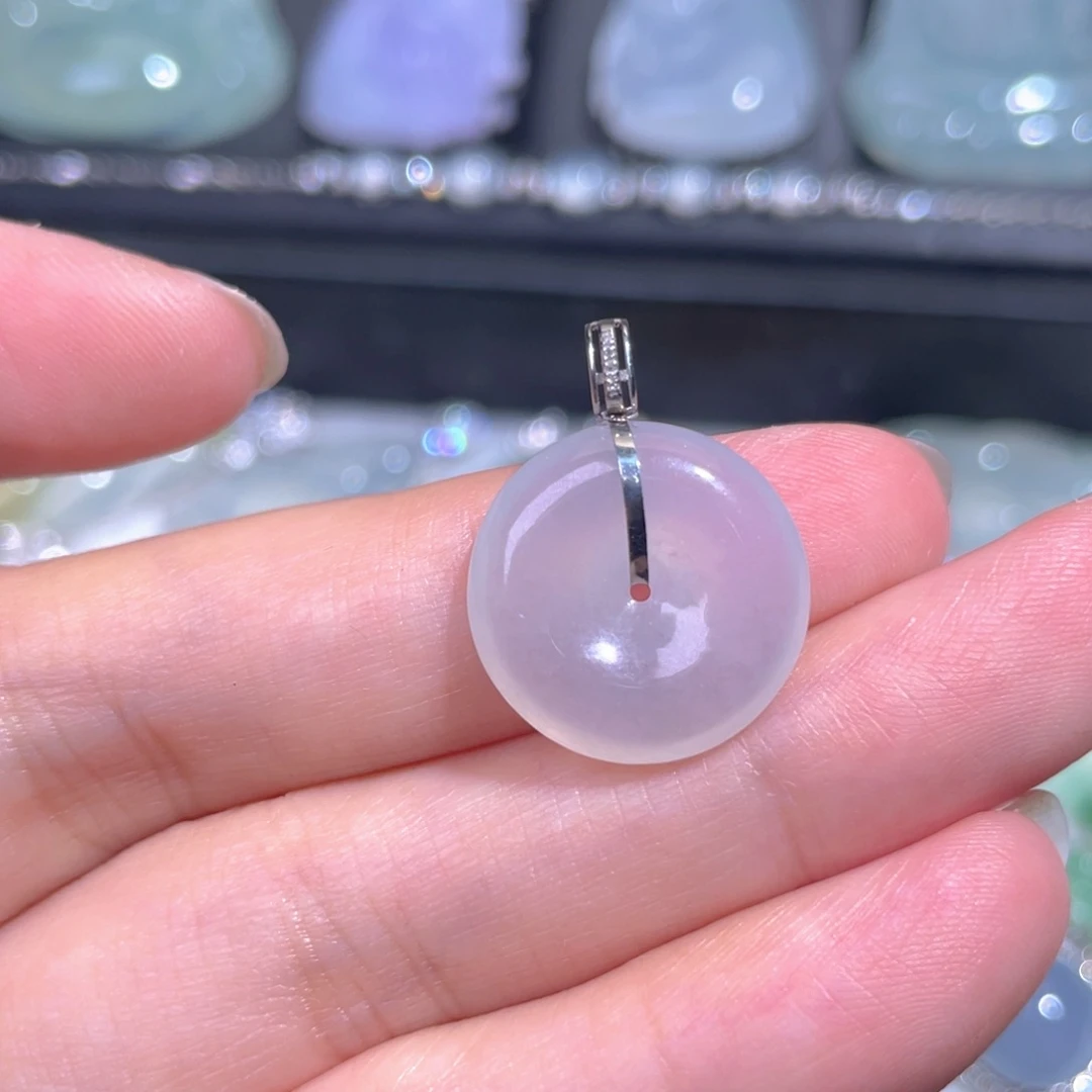 颈饰18K金镶嵌翡翠翡翠