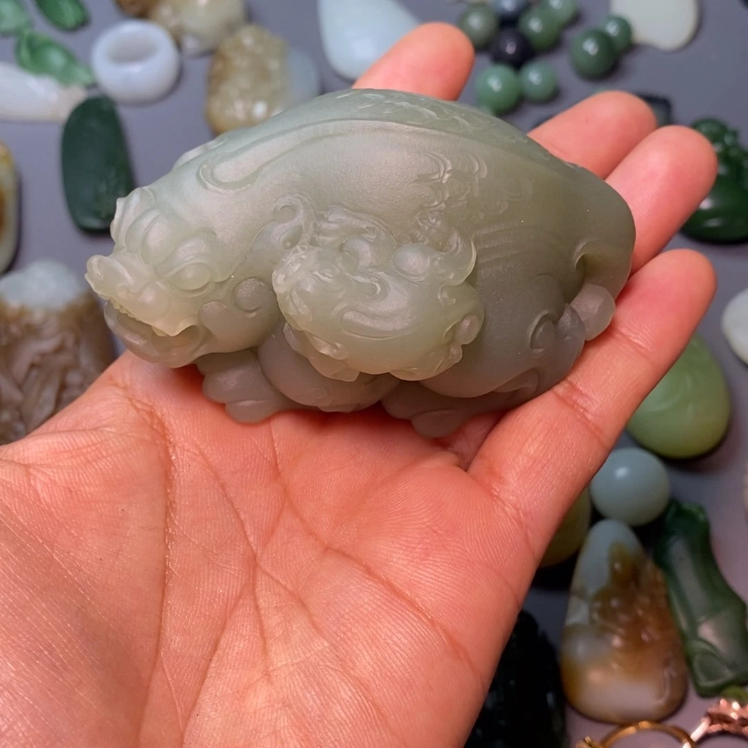 和田玉颈饰未镶嵌前**锦