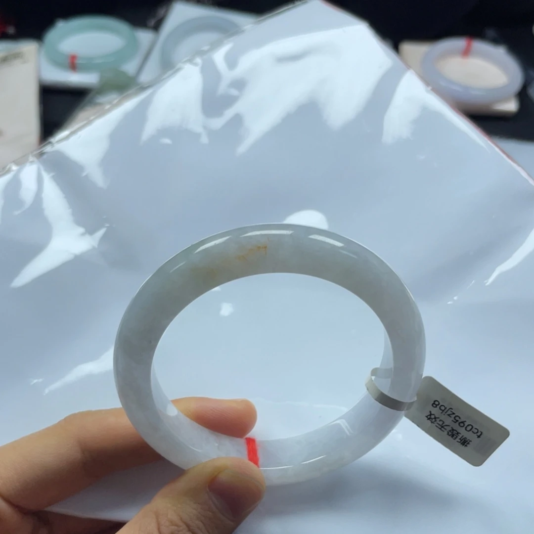 未镶嵌手镯翡翠天然翡翠手镯