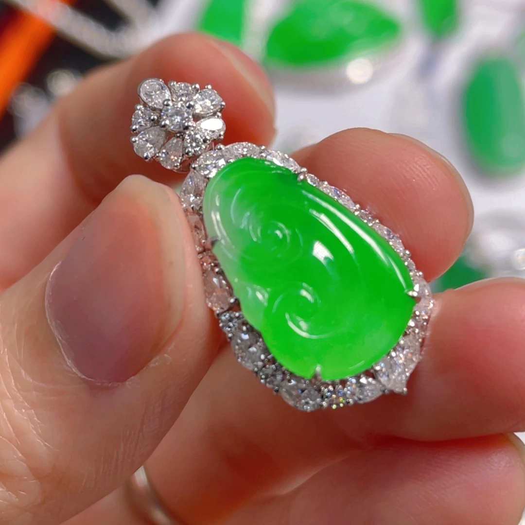 翡翠18K金镶嵌吊坠(不含链)