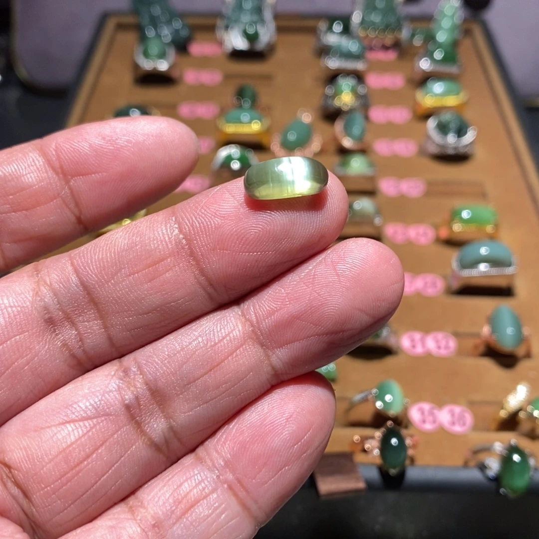 和田玉未镶嵌戒指