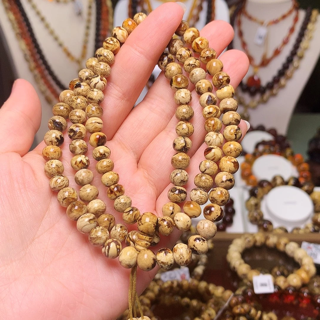 鹏***里琥珀未镶嵌裸石琥珀