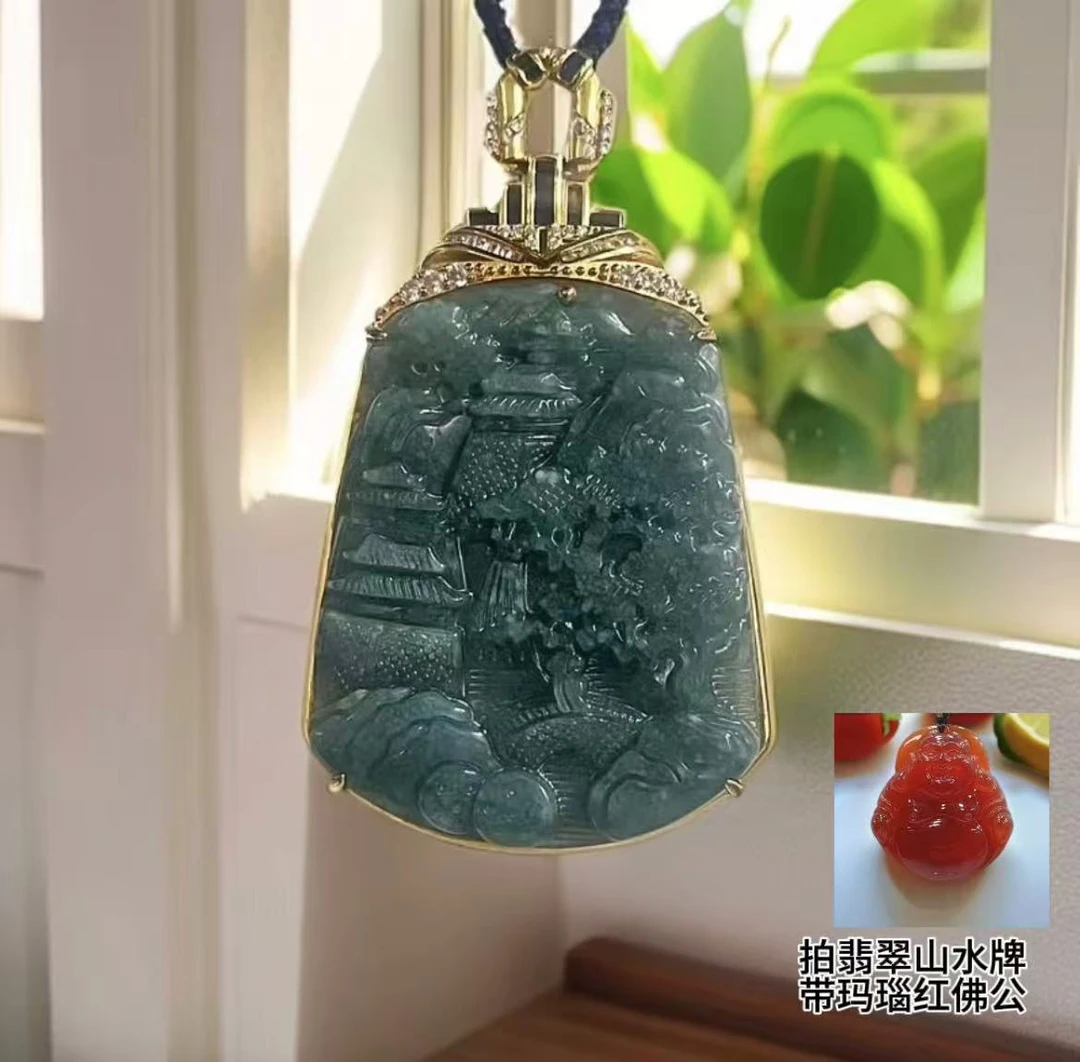 翡翠精雕山水牌 吊坠 合金镶嵌 543带红佛公 带礼盒 CKR1