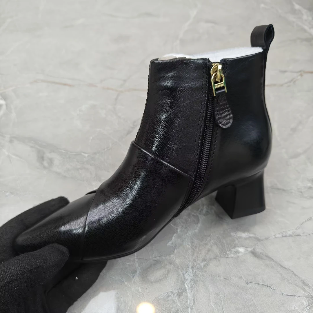 c e(孤品)  35码粗跟女靴(羊皮)31161