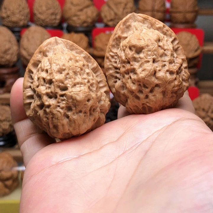 文玩核桃吊坠云南铁核桃