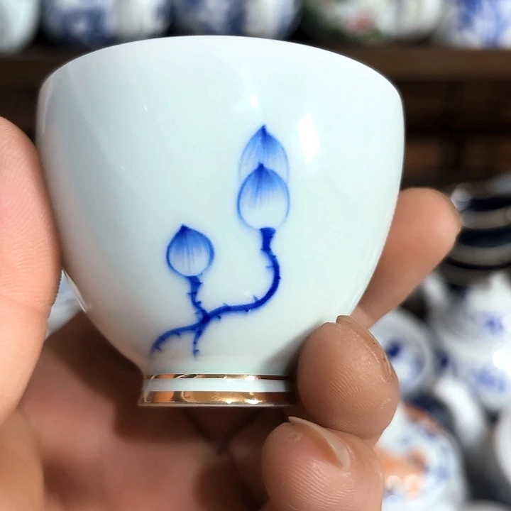 景德镇陶瓷小茶杯