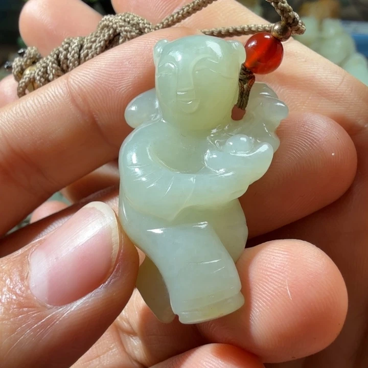 和田玉未镶嵌颈饰