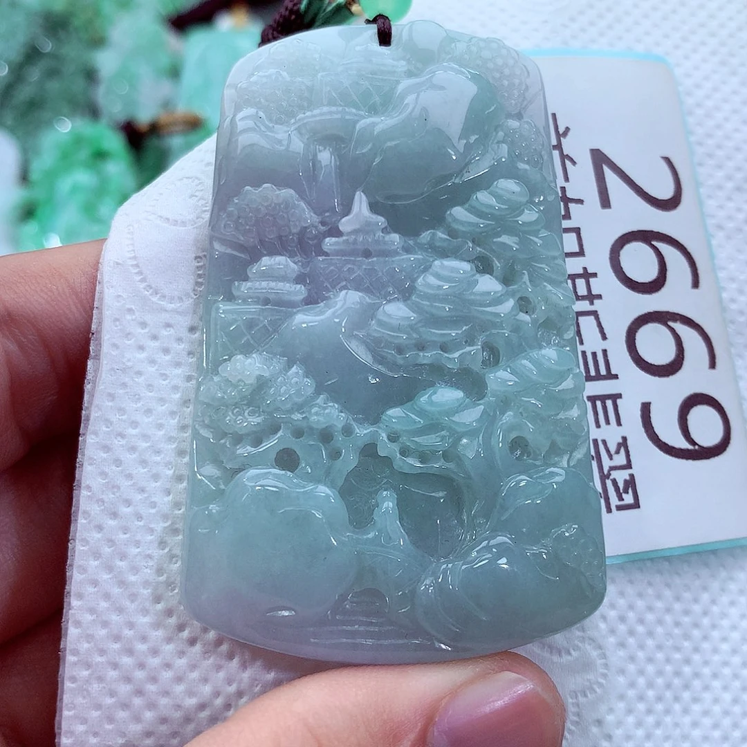 吊坠(不含链)未镶嵌翡翠