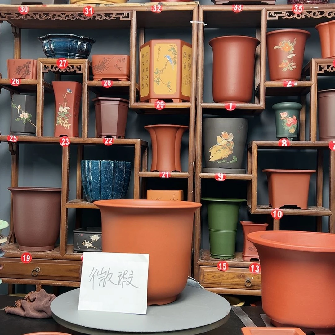 紫砂花盆隨***風微瑕金钟