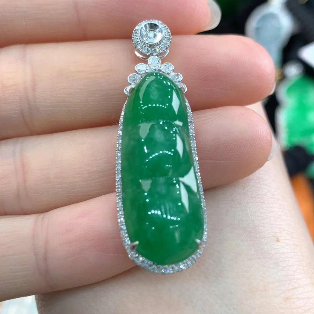 翡翠吊坠(不含链)18K金镶嵌