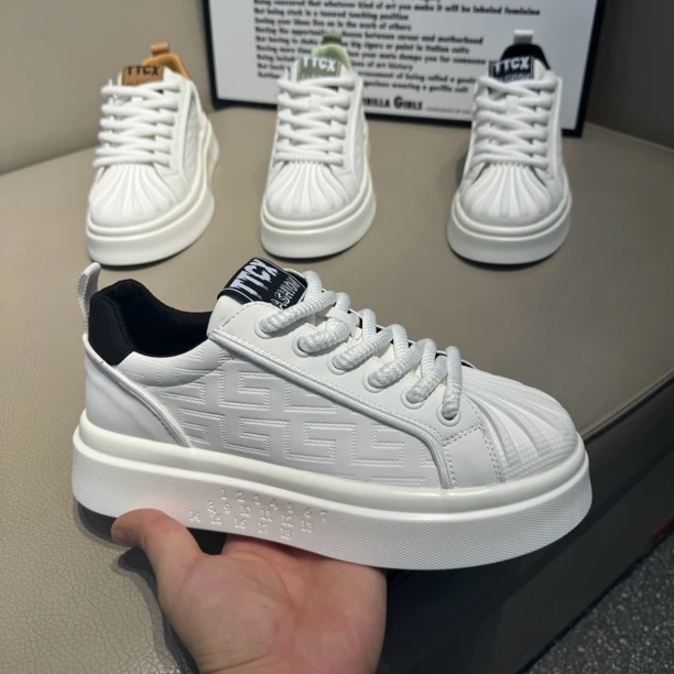 2025年春季新款男士时尚潮流百搭透气系带运动休闲低帮板鞋