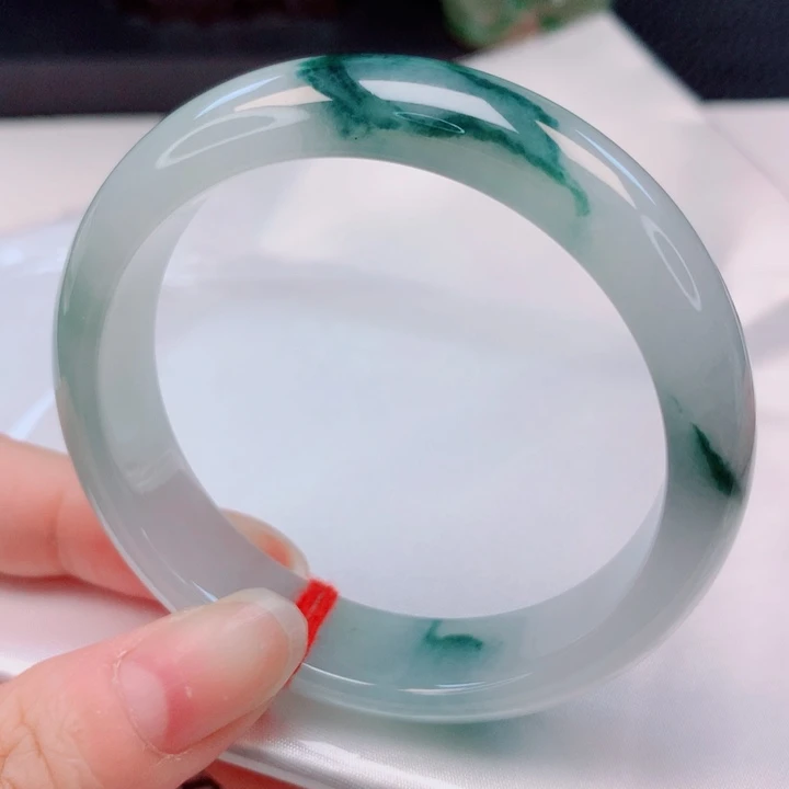 翡翠未镶嵌手镯52圈