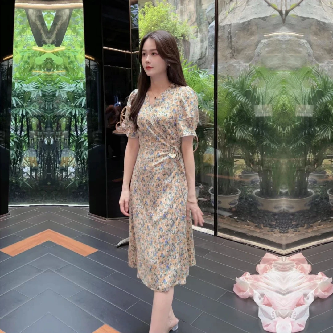 PPJ夏季新款法式V领复古碎花连衣裙遮肚腩遮肉一片式女神裙7100