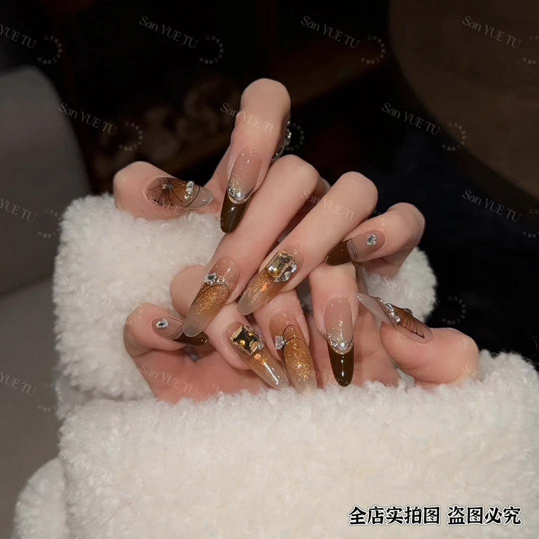 枯木逢春-三月兔冬季限定水晶美甲显白指尖纯欲定制穿戴甲