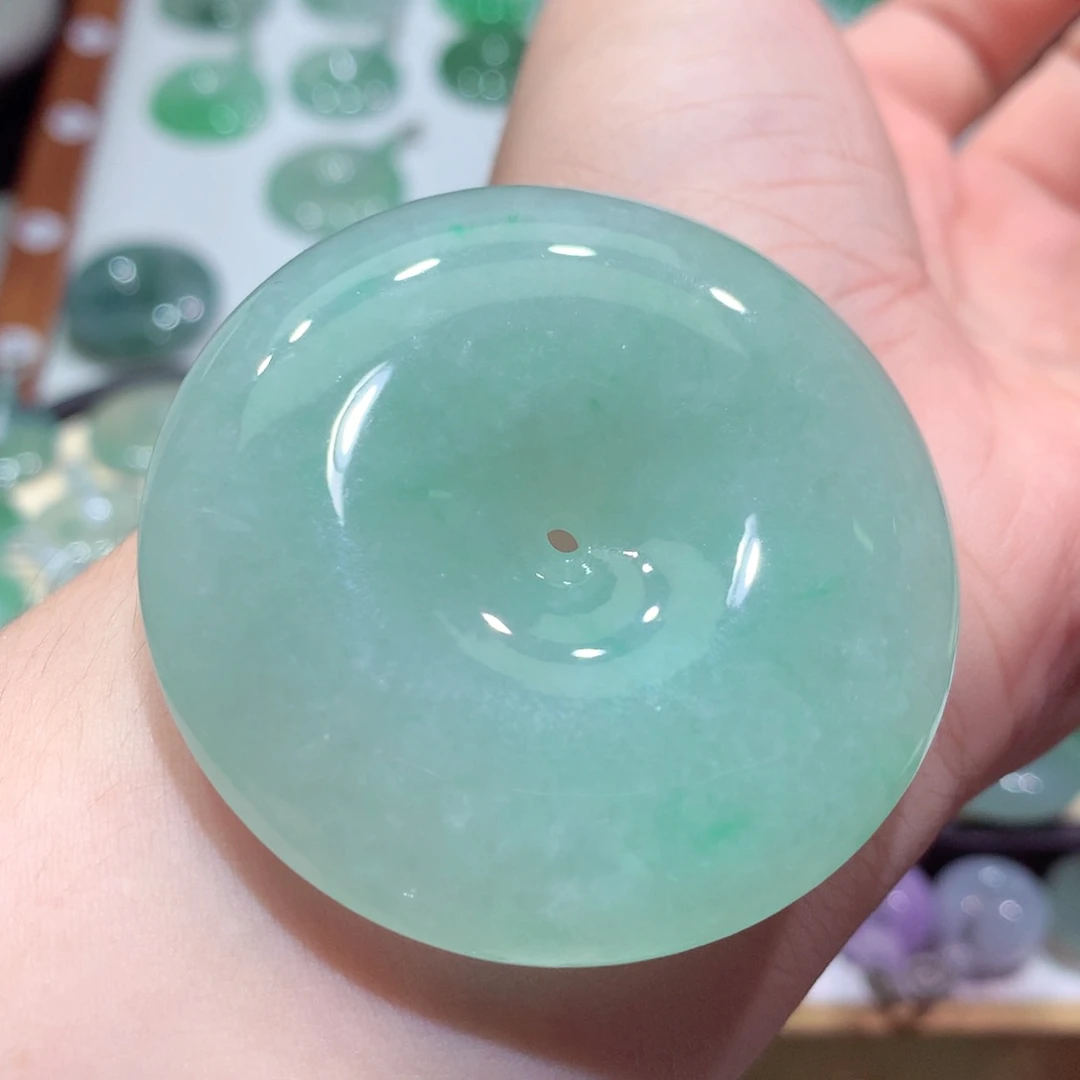 翡翠未镶嵌颈饰16