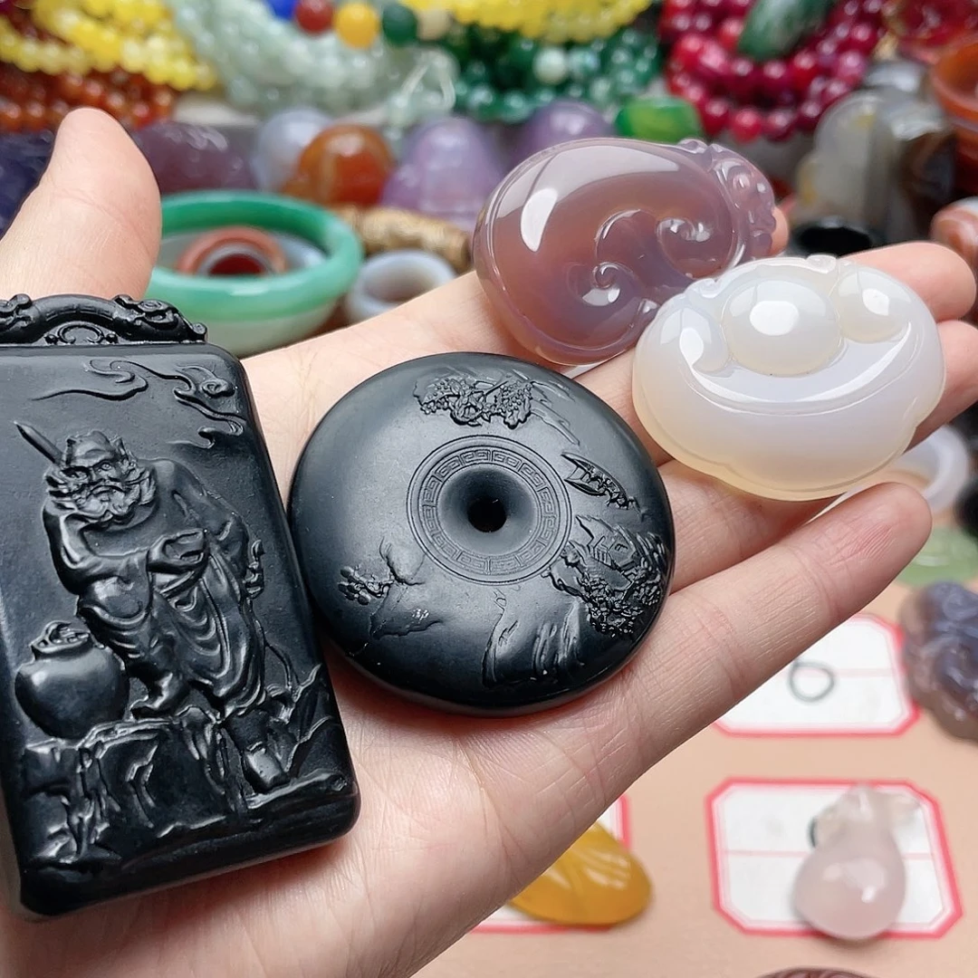 玛瑙/玉髓颈饰合金名****哈