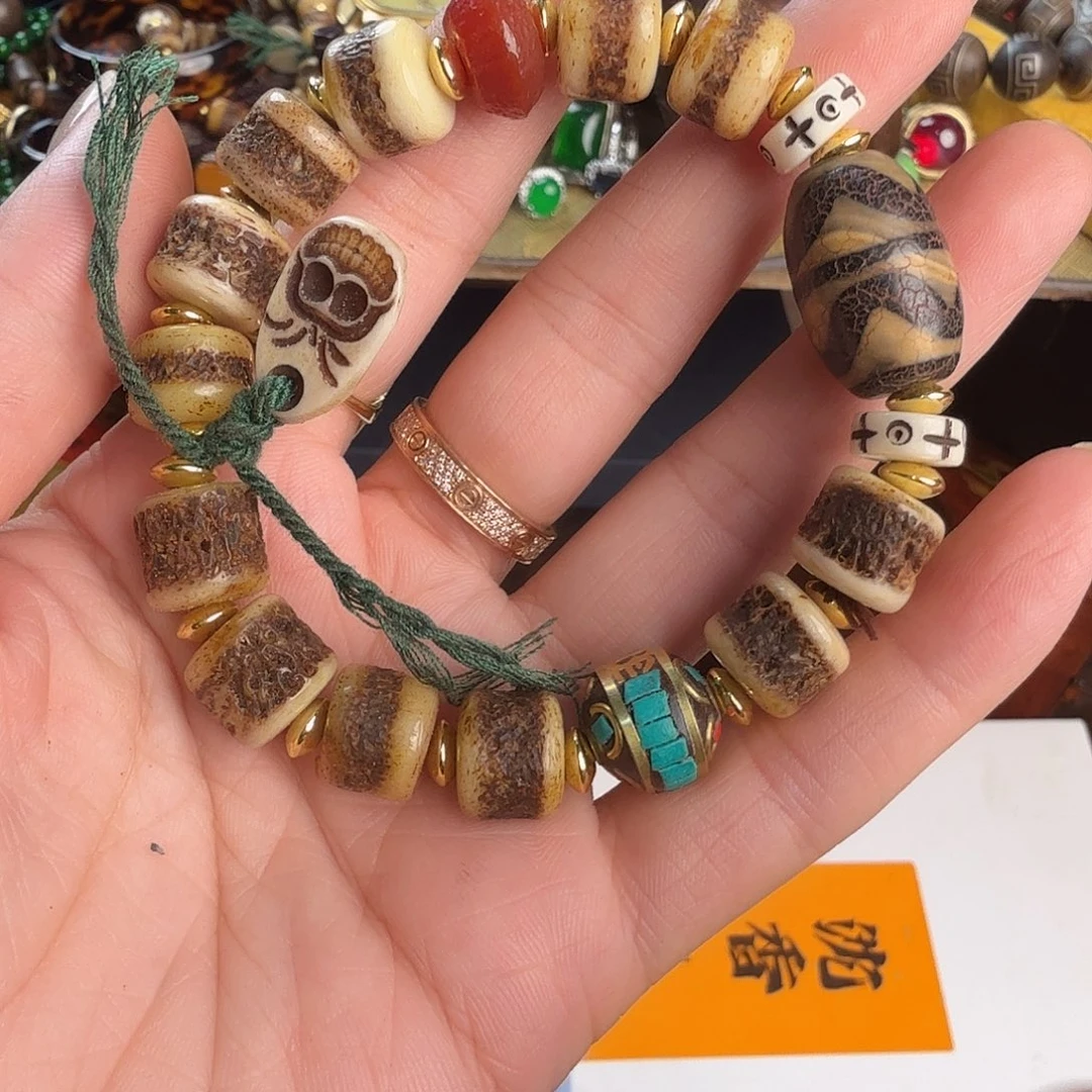 滴血莲花菩提手串