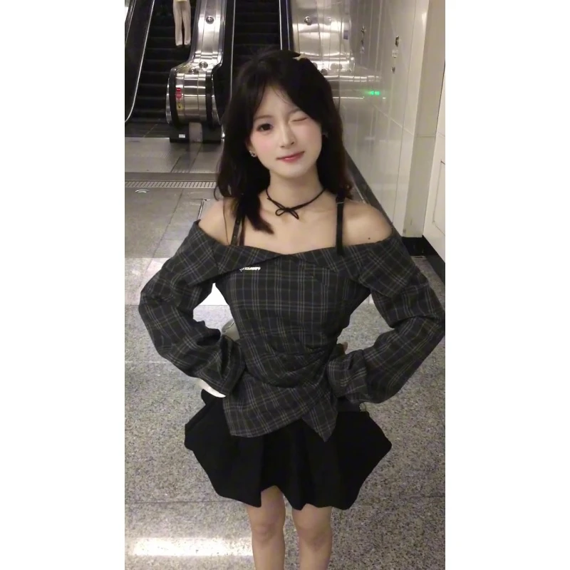 MARIE.COCO美式辣妹风格纹拼接一字领长袖衬衫女秋季花苞短裙套装