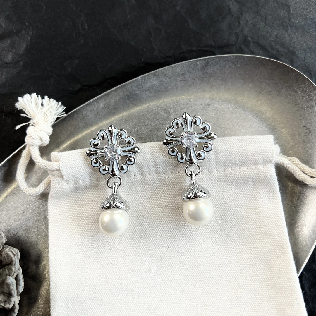 铜合金仿珍珠耳饰 小众设计蓝色画油十字架贝珠圆球耳钉AH128