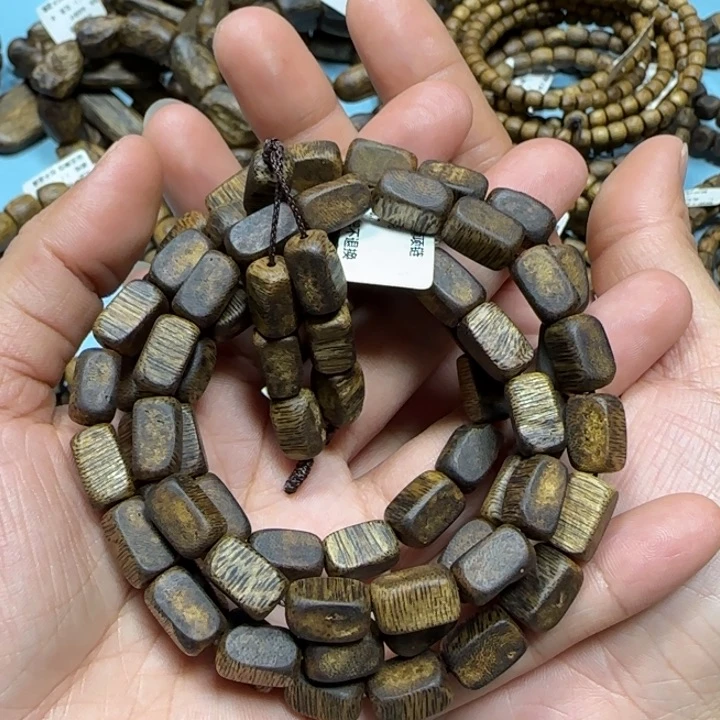 沉香手串莺歌绿多样性发货一条卡7-28克