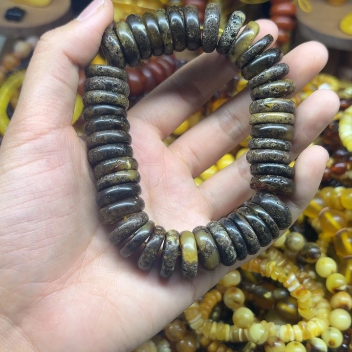 琥珀未镶嵌珠宝奇石