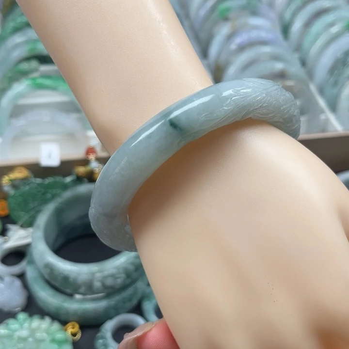 翡翠未镶嵌手镯圆条61