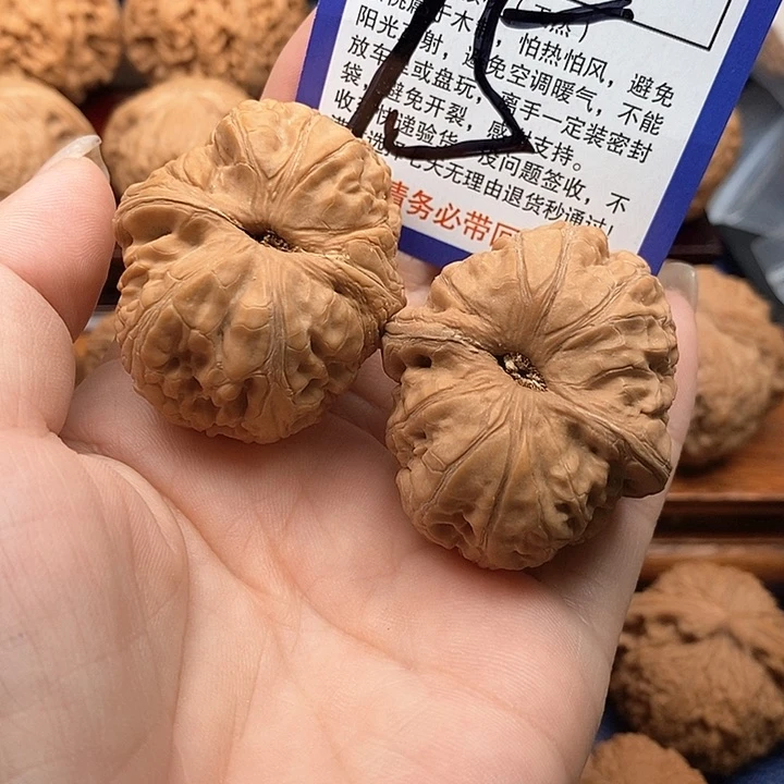 桃核吊坠元宝狮子头43