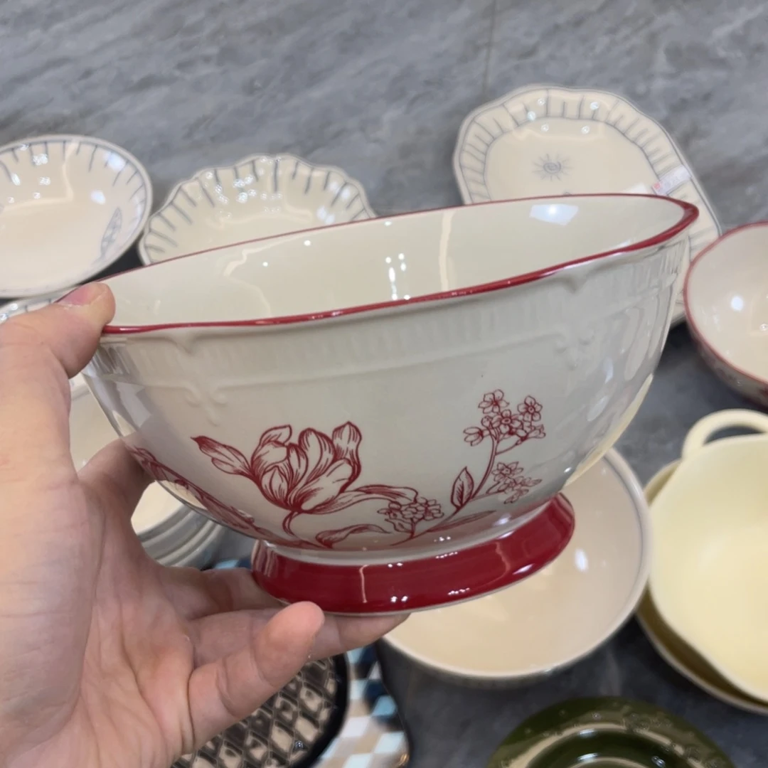 陶瓷微瑕餐具介意勿拍，满18飞！