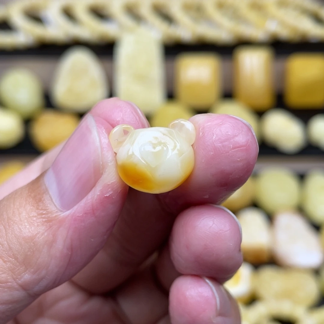 琥珀未镶嵌裸石琥珀蜜蜡