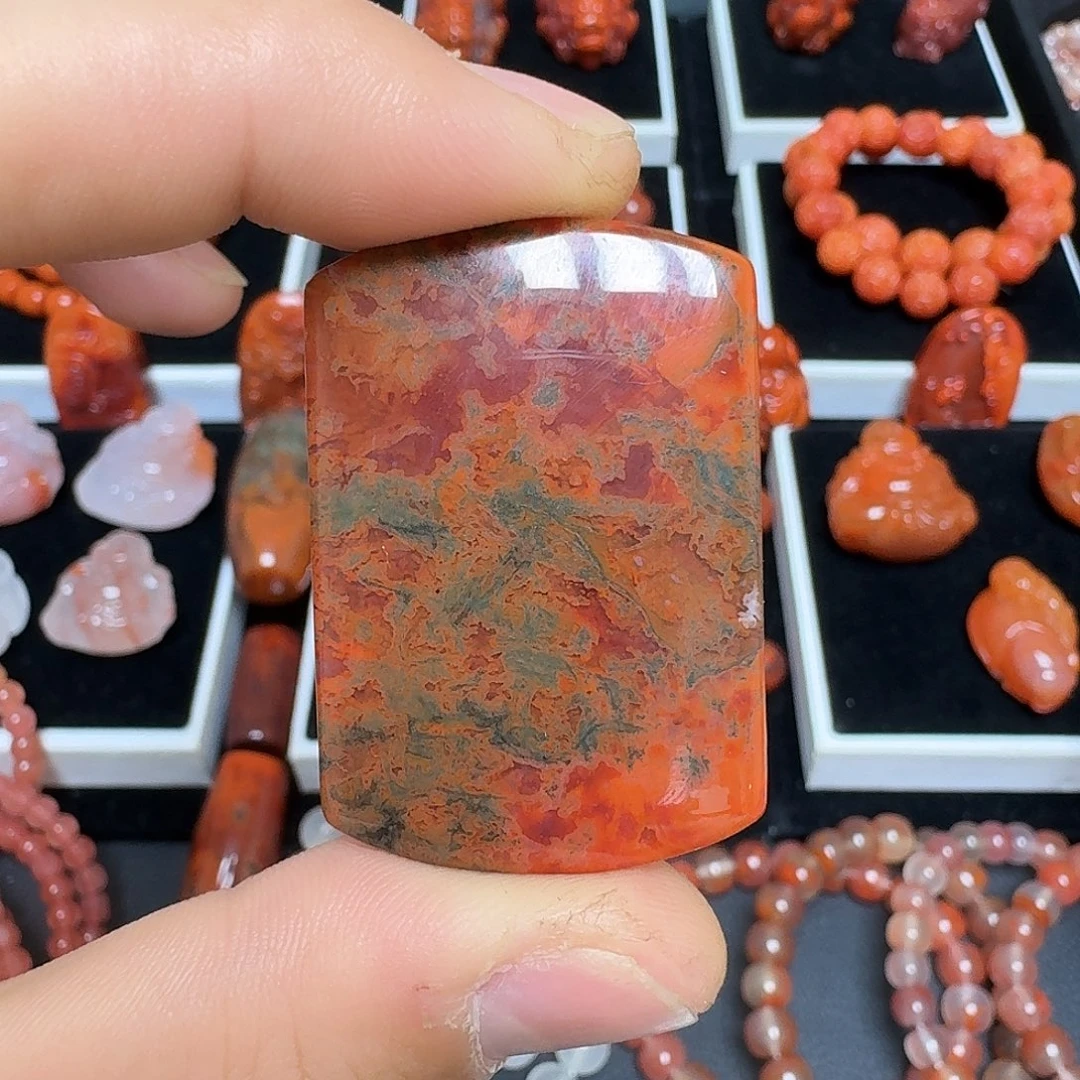 南红玛瑙未镶嵌川料瓦西满色满肉黑铁皮包浆无事牌16.6g