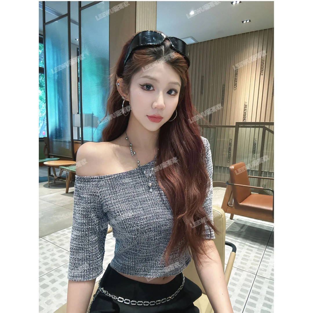 【燕哥家】小众设计感斜肩小香上衣 气质短款显瘦中袖T恤女