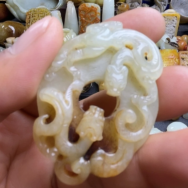 颈饰未镶嵌和田玉