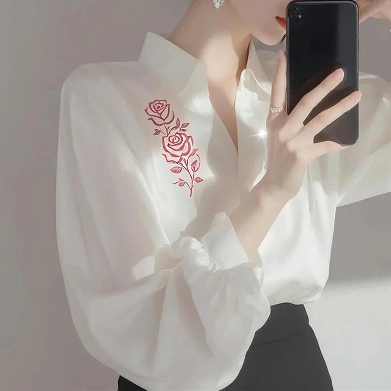 2025新款白衬衫女职业装高级感开春穿搭独特漂亮小衫法式印花上衣