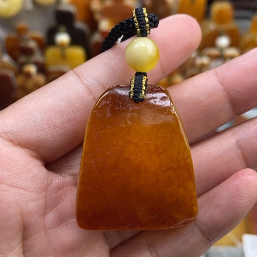 【闪购商品】琥珀颈饰未镶嵌