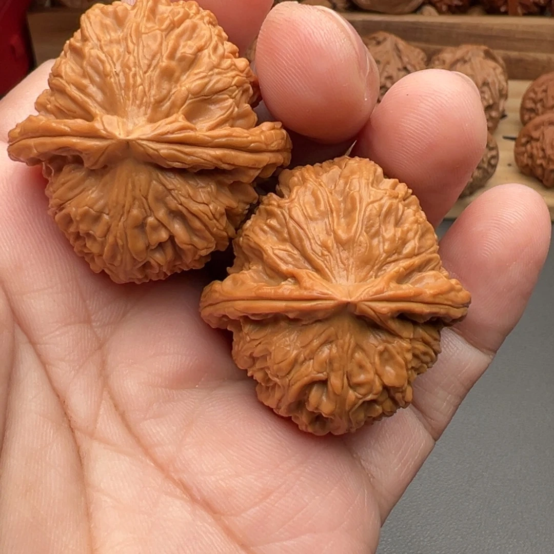 把件文玩核桃小三角白