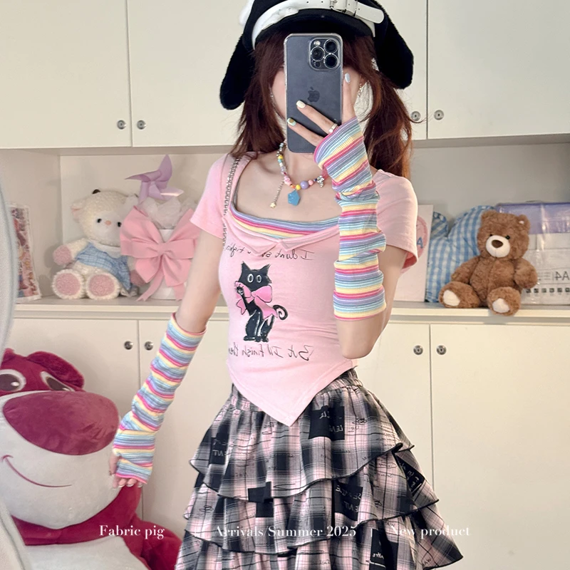 甜喵蜜糖 织物猪原创 多巴胺粉色印花正肩上衣女夏不规则格纹短裙