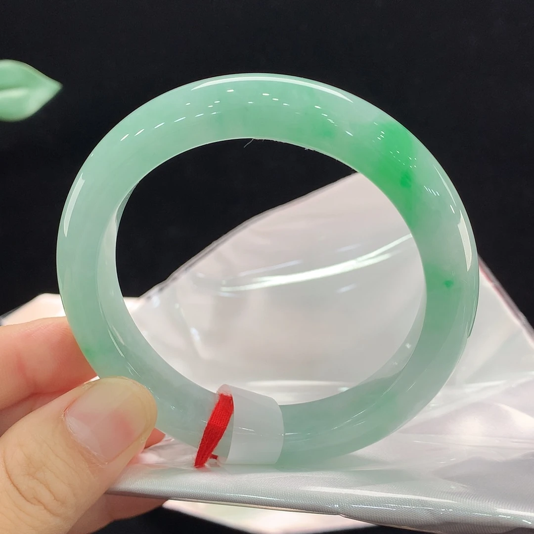 翡翠未镶嵌手镯0762